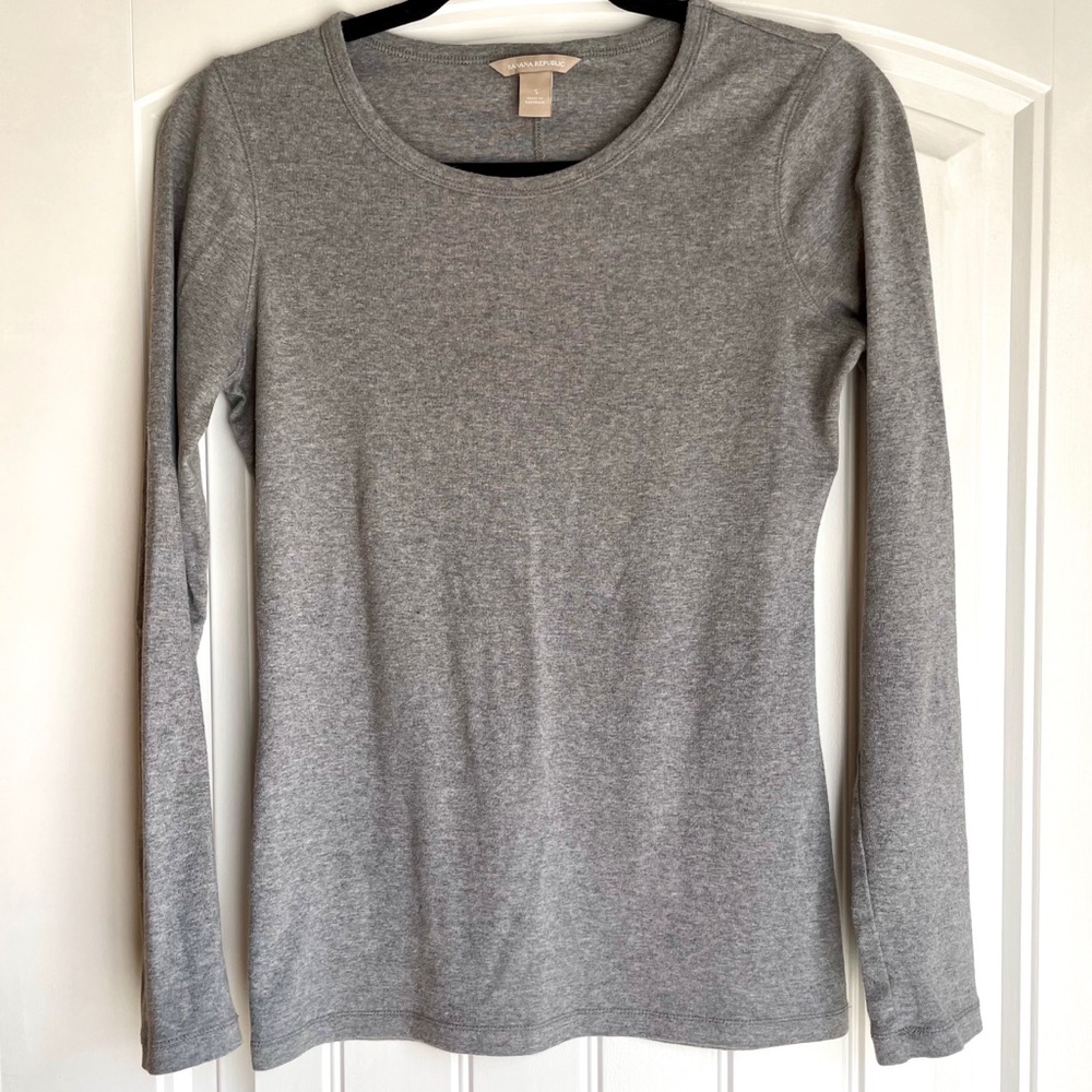 Banana Republic Long Sleeve Tee
